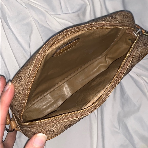 Vintage 70’s Gucci mini monogram crossbody - Picture 5 of 16